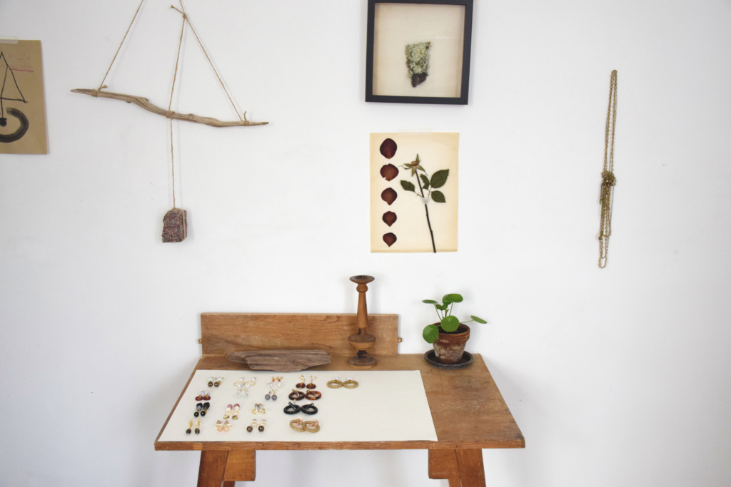 La bonne rencontre : Sachiko, créatrice d'Epistémie, la marque de bijoux made in Paris. © Les Bons Détails