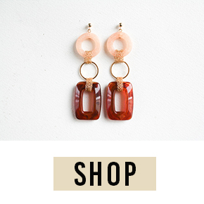 La bonne rencontre : Sachiko, créatrice d'Epistémie, la marque de bijoux made in Paris. © Les Bons Détails