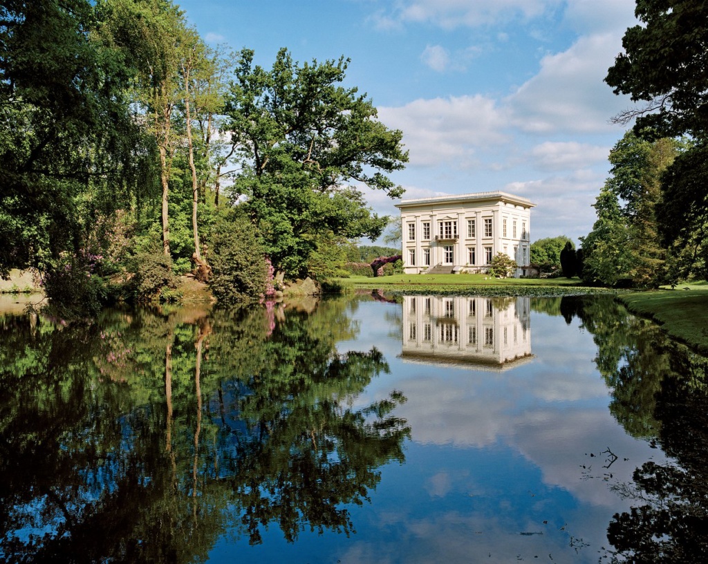 Dries Van Noten's house, Liers, Belgium • Les Bons Détails
